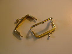 Slydini-style purse frames